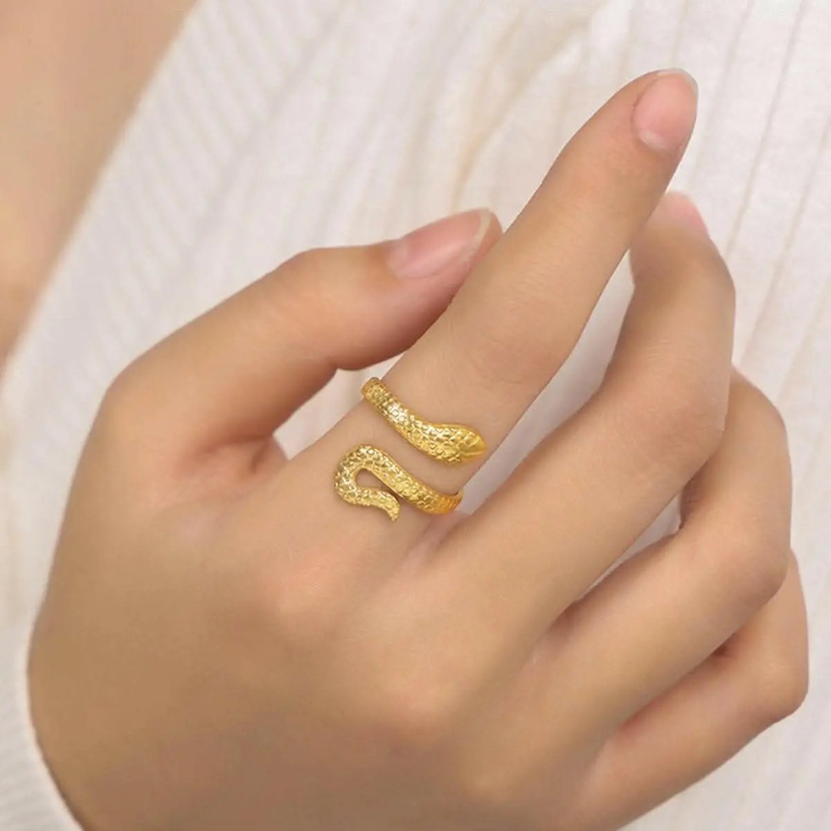 Elegant snake bypass ring - Love Salve